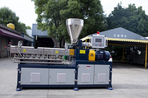 パーソナライズされた要求のためのダブルツインスクロールプラスチックエクストラッダーマスターバッチ粒機