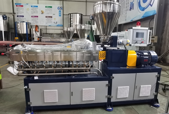 自動プラスチックリサイクルエクストルーダーマシン プラスチックゴムツインスクリューエクストルーダー用